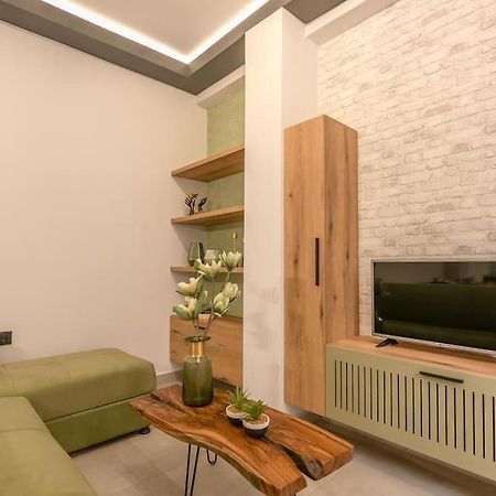 Yro Apartment Chrissi Akti Chania Exterior foto