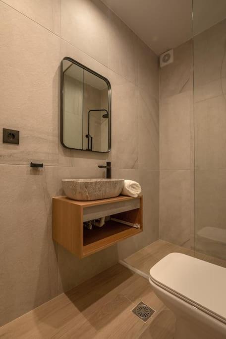 Yro Apartment Chrissi Akti Chania Exterior foto